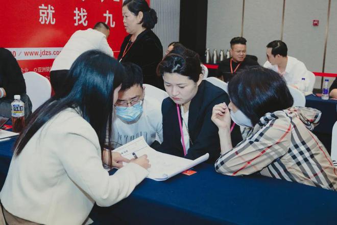 诺零增项不愧是19楼开年大展卷疯了！九游会J9管理费全免、送家具家电、承(图15)